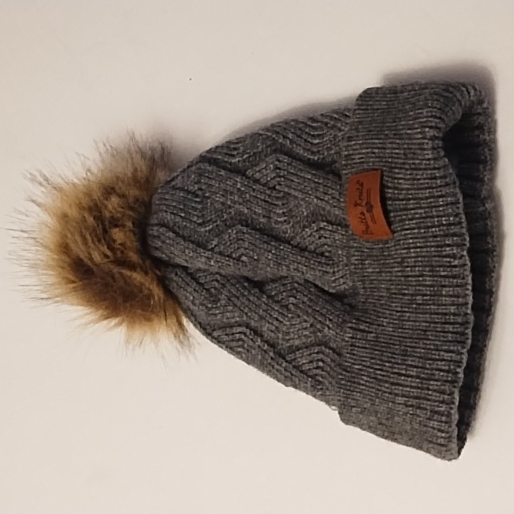 Britts knits Pom hat